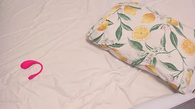 Eziliz online show from February 2, 2025, 8:02 am