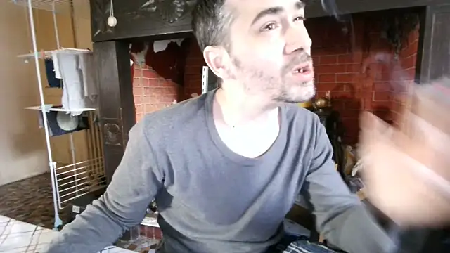 Snapshot of Ethangay chatting on March 7, 2026, 4:04 pm Ethangay online show from March 7, 2026, 4:04 pm