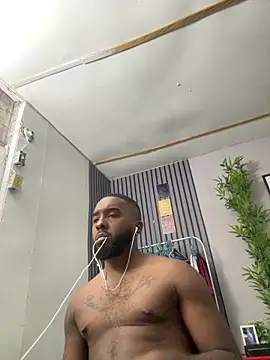 Snapshot of livepro chatting on February 6, 2026, 5:56 am livepro online show from February 6, 2026, 5:56 am