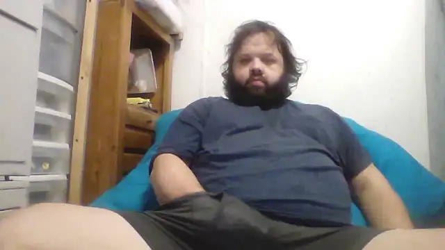 Snapshot of Strongbutgentle36 chatting on December 5, 2024, 6:54 am Strongbutgentle36 online show from December 5, 2024, 6:54 am