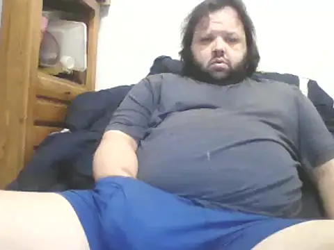 Snapshot of Strongbutgentle36 chatting on January 17, 2025, 6:04 am Strongbutgentle36 online show from January 17, 2025, 6:04 am