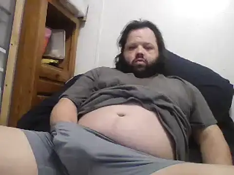 Snapshot of Strongbutgentle36 chatting on February 21, 2025, 10:28 am Strongbutgentle36 online show from February 21, 2025, 10:28 am