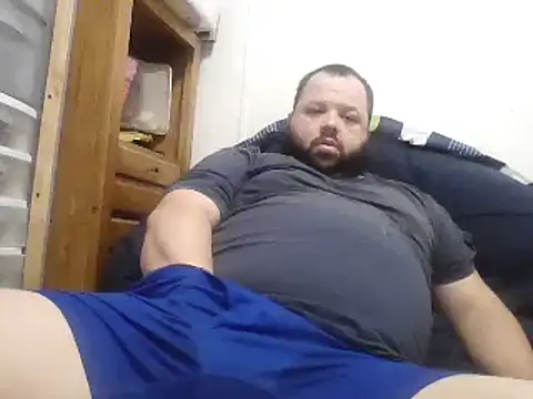 Snapshot of Strongbutgentle36 chatting on March 9, 2025, 6:17 am Strongbutgentle36 online show from March 9, 2025, 6:17 am