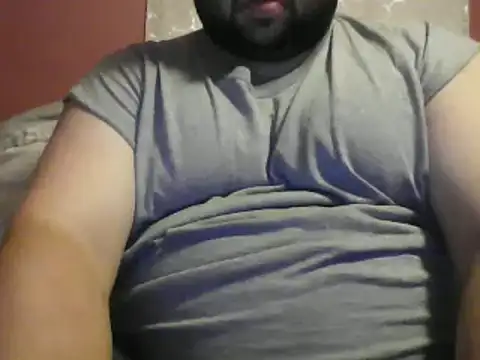 Snapshot of Strongbutgentle36 chatting on September 11, 2025, 5:18 am Strongbutgentle36 online show from September 11, 2025, 5:18 am