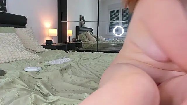 YammyPie online show from February 2, 2025, 11:40 am