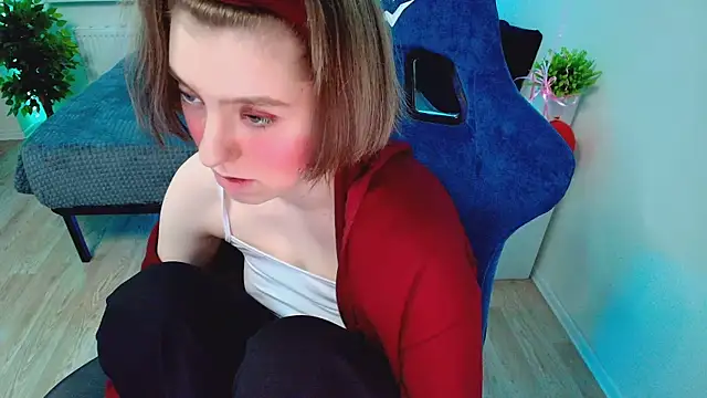 CranberryHot online show from October 28, 2025, 12:52 pm