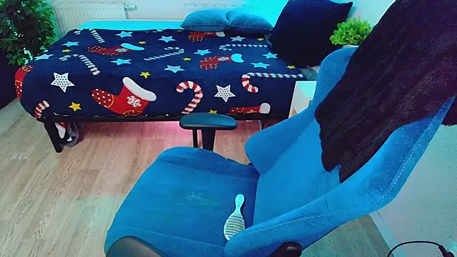 CranberryHot online show from March 1, 2026, 4:47 am