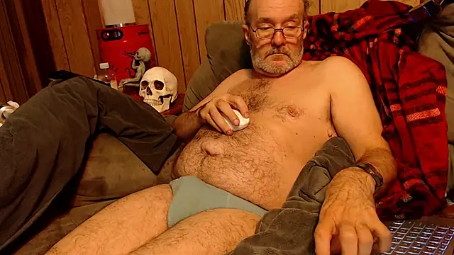 snickers1 online show from November 7, 2025, 8:03 am