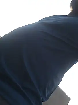 rohanhotguy online show from April 20, 2026, 2:14 am