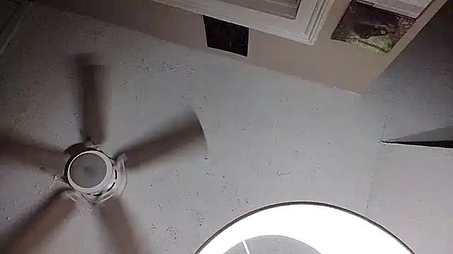 xslenderknife online show from December 6, 2024, 7:10 am