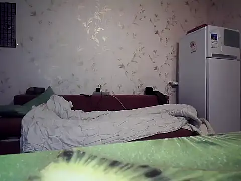 mimimi28 online show from February 7, 2026, 5:16 pm