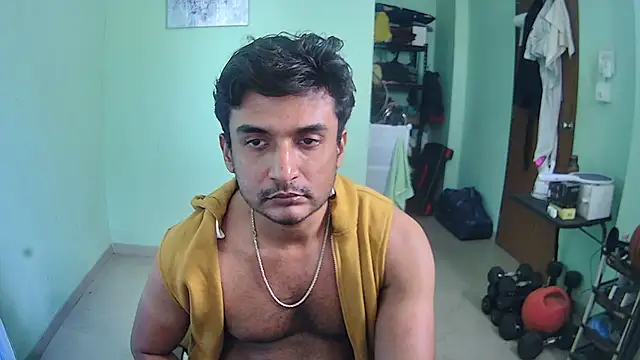 Snapshot of daringcutie chatting on December 10, 2024, 6:33 am daringcutie online show from December 10, 2024, 6:33 am