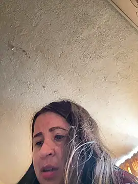 latinfemale online show from January 31, 2026, 7:11 pm