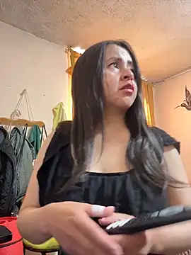 latinfemale online show from May 19, 2026, 8:15 pm