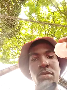 Jheronn28 online show from October 13, 2025, 5:35 pm