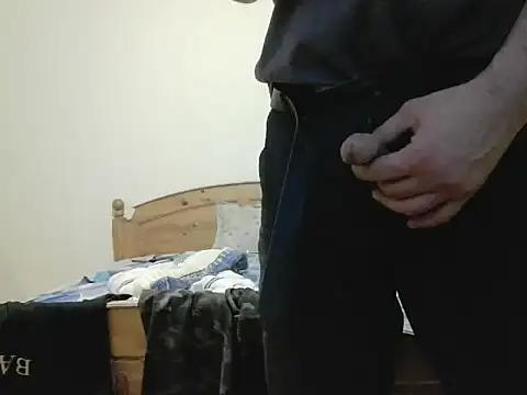 Snapshot of ZDRAVKICH chatting on February 9, 2026, 7:51 pm ZDRAVKICH online show from February 9, 2026, 7:51 pm