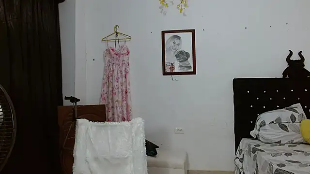 venuz mendoza20 online show from May 15, 2026, 1:40 pm