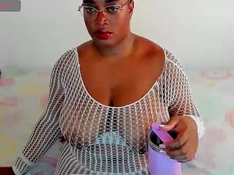 NinaGrey  online show from March 20, 2026, 10:47 pm