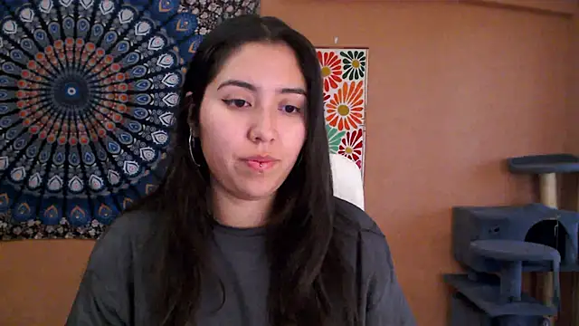 IntimateTales online show from November 19, 2025, 10:59 am