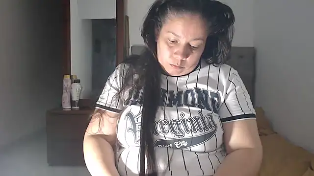 tiffany horny 1 online show from March 7, 2025, 5:18 am