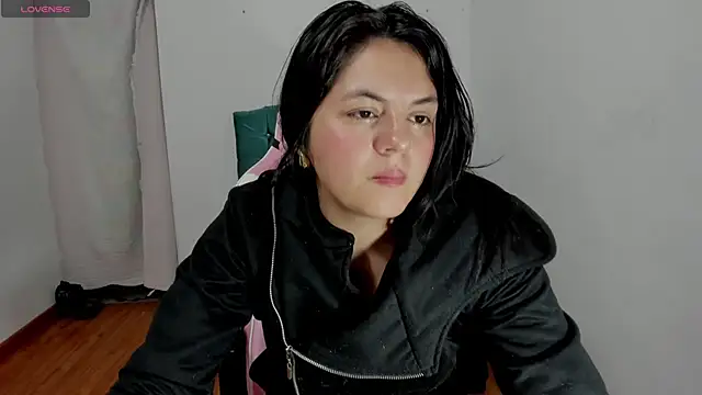 Snapshot of Anal_Milky_Momma chatting on March 18, 2025, 1:21 am Anal Milky Momma online show from March 18, 2025, 1:21 am