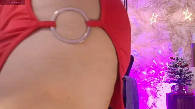 Snapshot of JuliRamirez chatting on December 21, 2025, 12:23 pm JuliRamirez online show from December 21, 2025, 12:23 pm