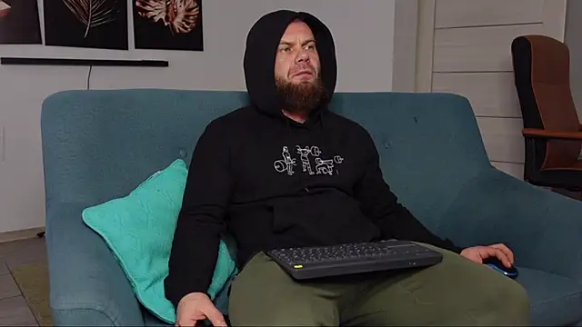 Tommy Burnz online show from March 19, 2025, 4:57 am