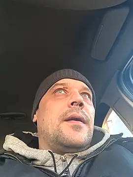 DanielOhCool online show from February 21, 2025, 2:16 pm