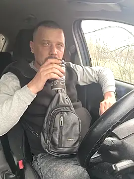 DanielOhCool online show from March 17, 2025, 10:06 am