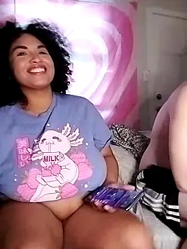 Snapshot of TasteeKitty chatting on February 25, 2025, 5:47 pm TasteeKitty online show from February 25, 2025, 5:47 pm