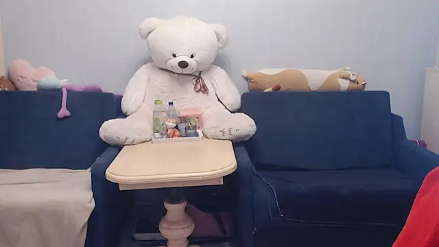 night is dark online show from December 13, 2025, 9:42 pm