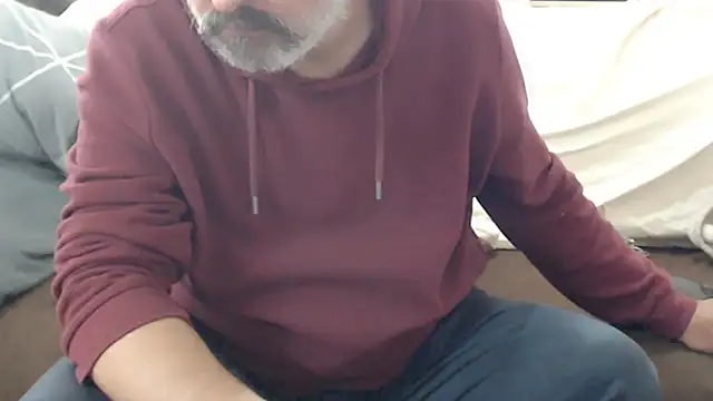 LiONTURK online show from February 26, 2025, 2:46 pm