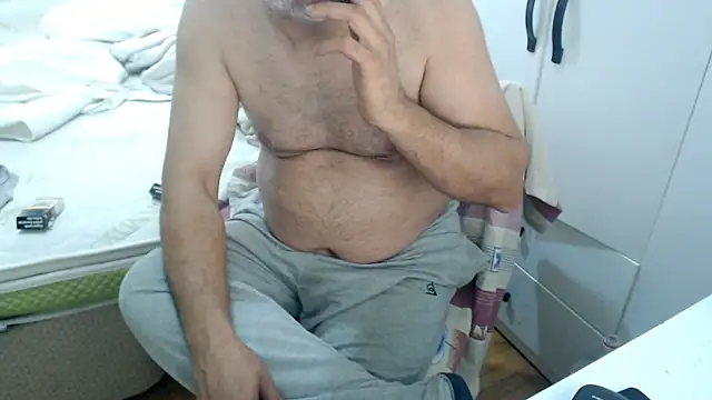 Snapshot of LiONTURK chatting on July 9, 2026, 12:53 pm LiONTURK online show from July 9, 2026, 12:53 pm