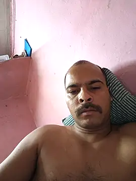 Snapshot of Vickyrajput009 chatting on November 17, 2025, 10:43 am Vickyrajput009 online show from November 17, 2025, 10:43 am