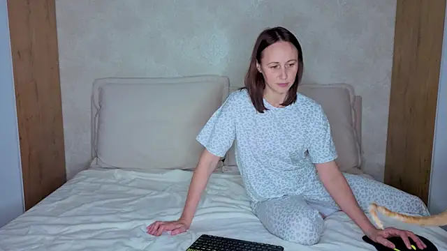 Snapshot of sweeetgirls2021 chatting on February 7, 2026, 3:05 pm sweeetgirls2021 online show from February 7, 2026, 3:05 pm