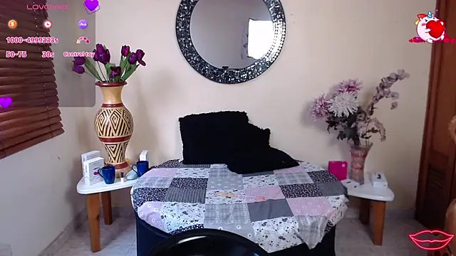 Snapshot of NicoleSantana chatting on February 28, 2026, 7:15 pm NicoleSantana online show from February 28, 2026, 7:15 pm