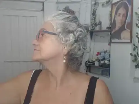 FunnyGrandma online show from September 14, 2025, 11:15 pm