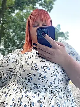 Snapshot of Model9798 chatting on July 14, 2026, 7:24 am Model9798 online show from July 14, 2026, 7:24 am