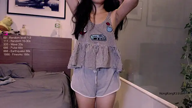 Snapshot of hongkongkitten chatting on July 16, 2026, 8:53 am hongkongkitten online show from July 16, 2026, 8:53 am