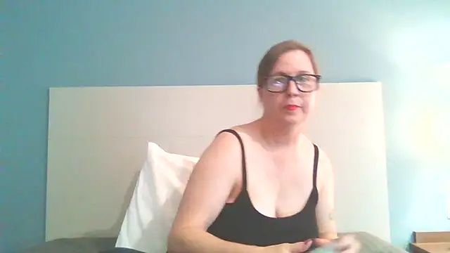 SweetandNaughty1 online show from February 18, 2025, 8:14 pm