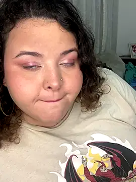 valentinny online show from November 10, 2025, 12:31 am