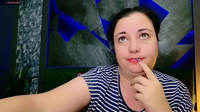 AleshaArabian online show from January 24, 2025, 6:25 pm