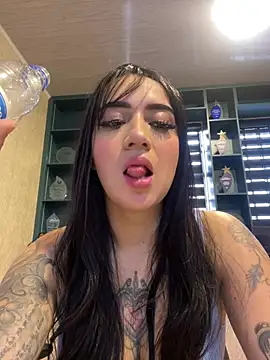 Snapshot of EmmyEvans1 chatting on January 31, 2026, 7:11 pm EmmyEvans1 online show from January 31, 2026, 7:11 pm