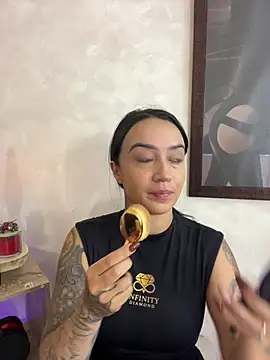 Snapshot of EmmyEvans1 chatting on February 14, 2026, 7:54 pm EmmyEvans1 online show from February 14, 2026, 7:54 pm