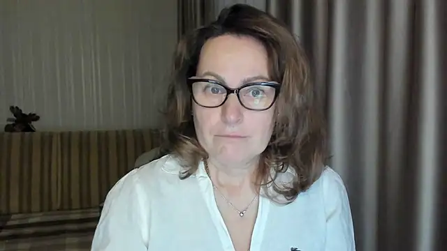 lauraoven online show from February 24, 2025, 4:15 pm