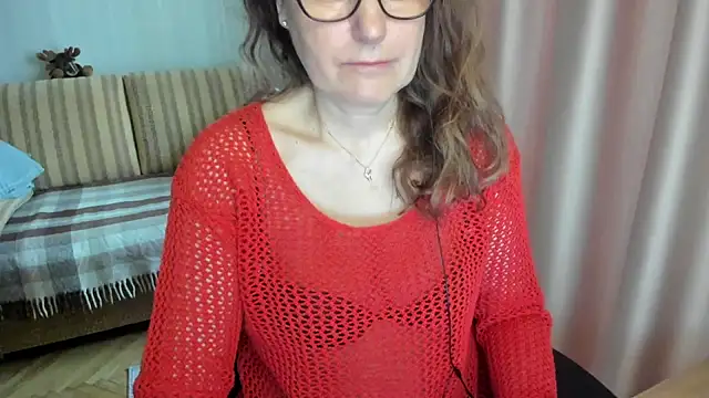 lauraoven online show from March 25, 2026, 7:03 am