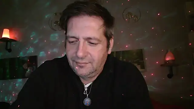 Snapshot of matrikes1 chatting on January 27, 2025, 7:03 pm matrikes1 online show from January 27, 2025, 7:03 pm