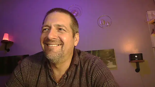 Snapshot of matrikes1 chatting on February 24, 2025, 6:47 pm matrikes1 online show from February 24, 2025, 6:47 pm