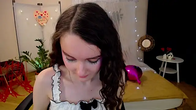 CloudGrace online show from February 15, 2025, 12:26 am