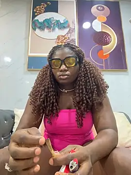 Snapshot of Sweetbootty chatting on February 16, 2025, 4:53 pm Sweetbootty online show from February 16, 2025, 4:53 pm